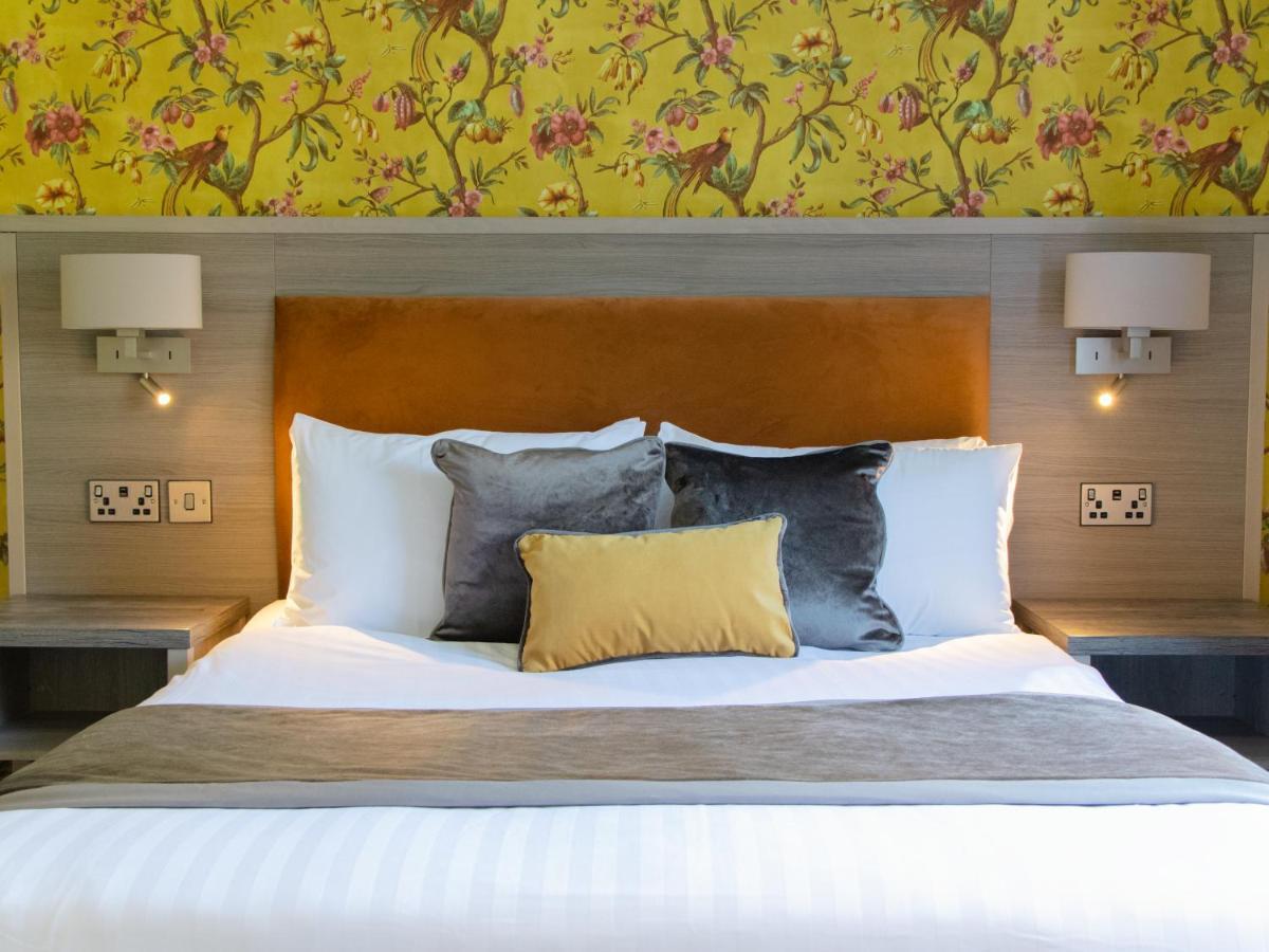 The Holt Hotel Steeple Aston Экстерьер фото