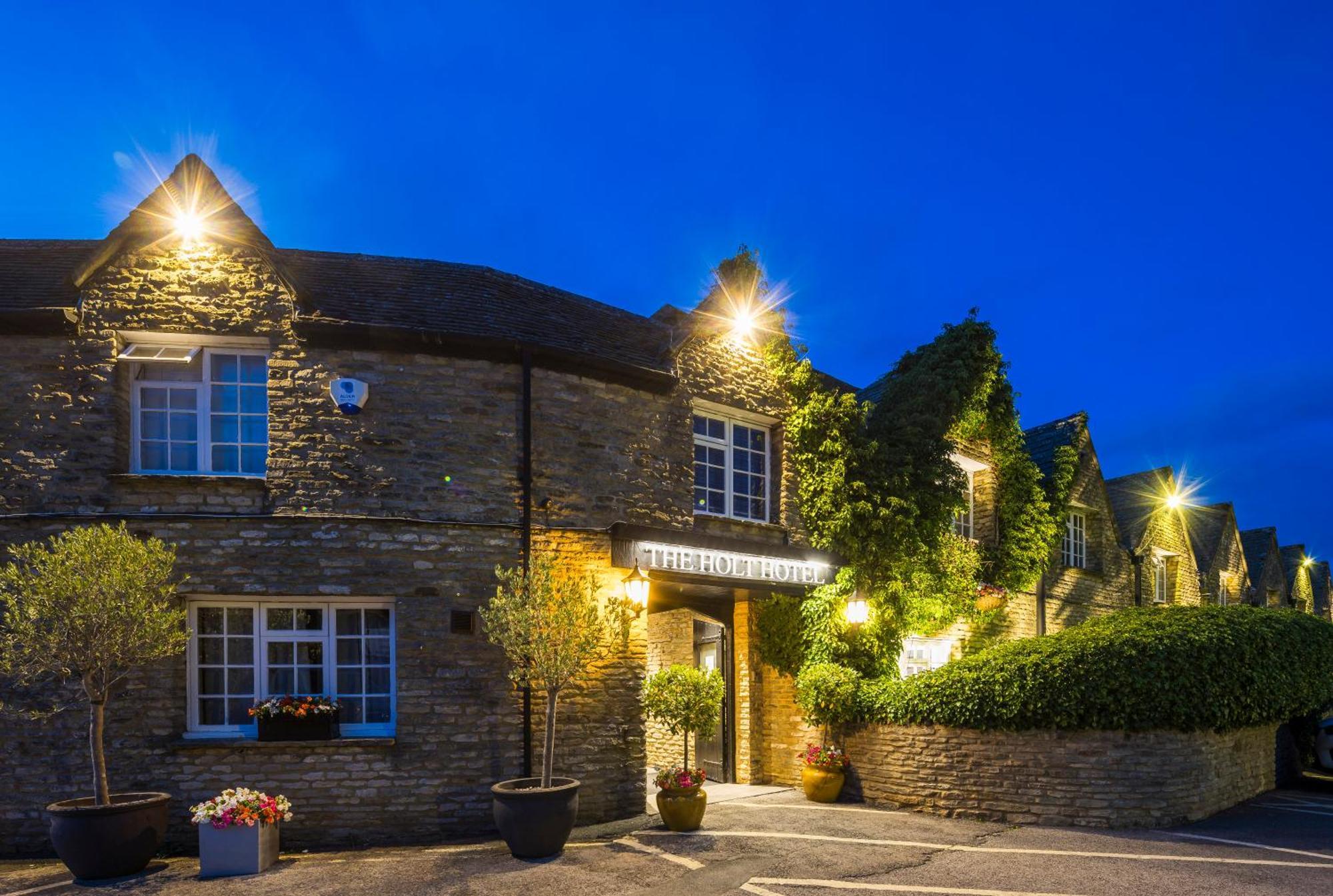 The Holt Hotel Steeple Aston Экстерьер фото