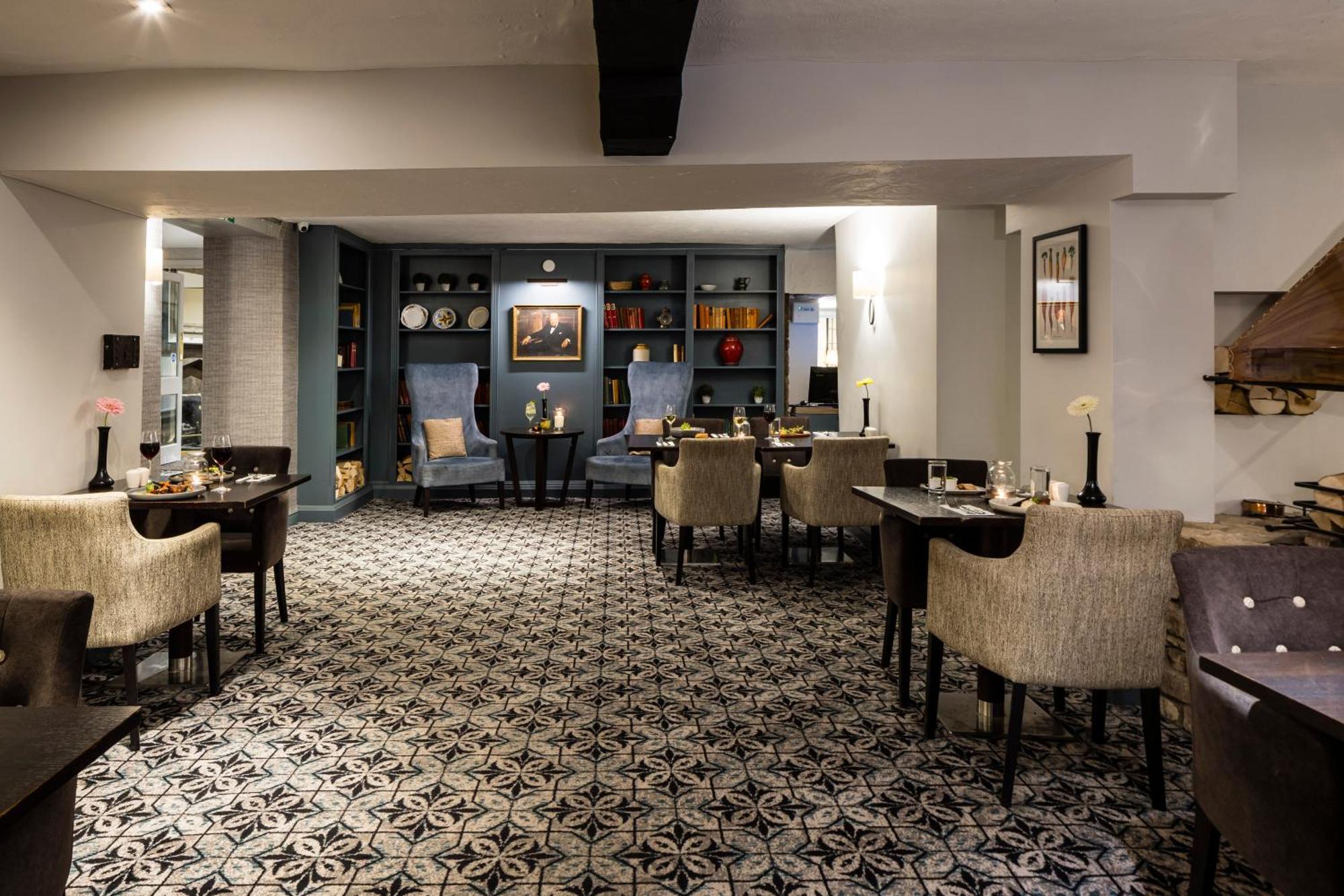 The Holt Hotel Steeple Aston Экстерьер фото